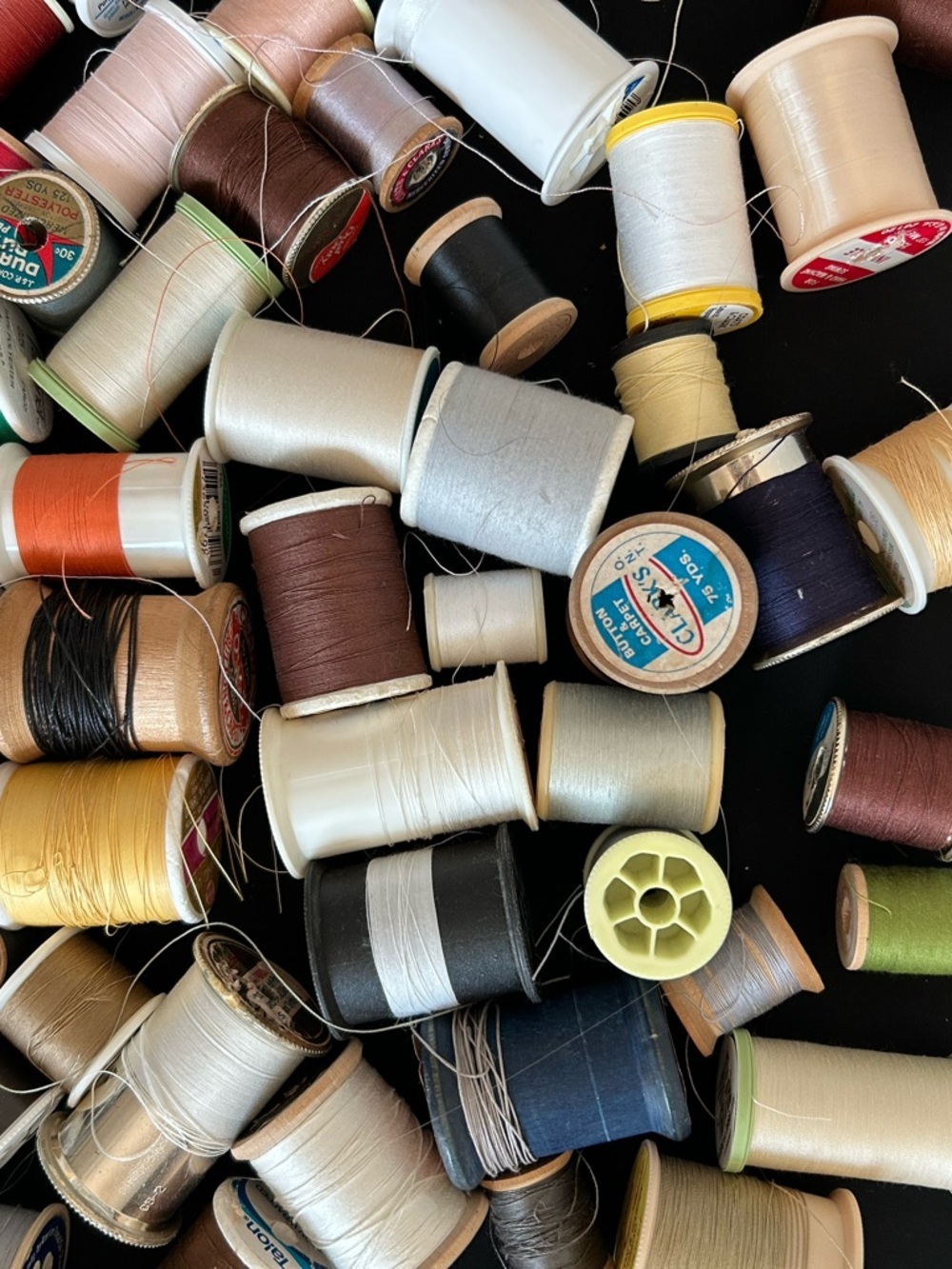 Assorted Thread and Sewing Spool Lot - Multi Color - Picture 4 of 8